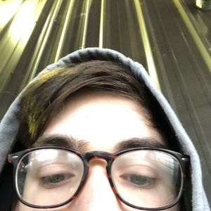 Meet your Posher, Nic